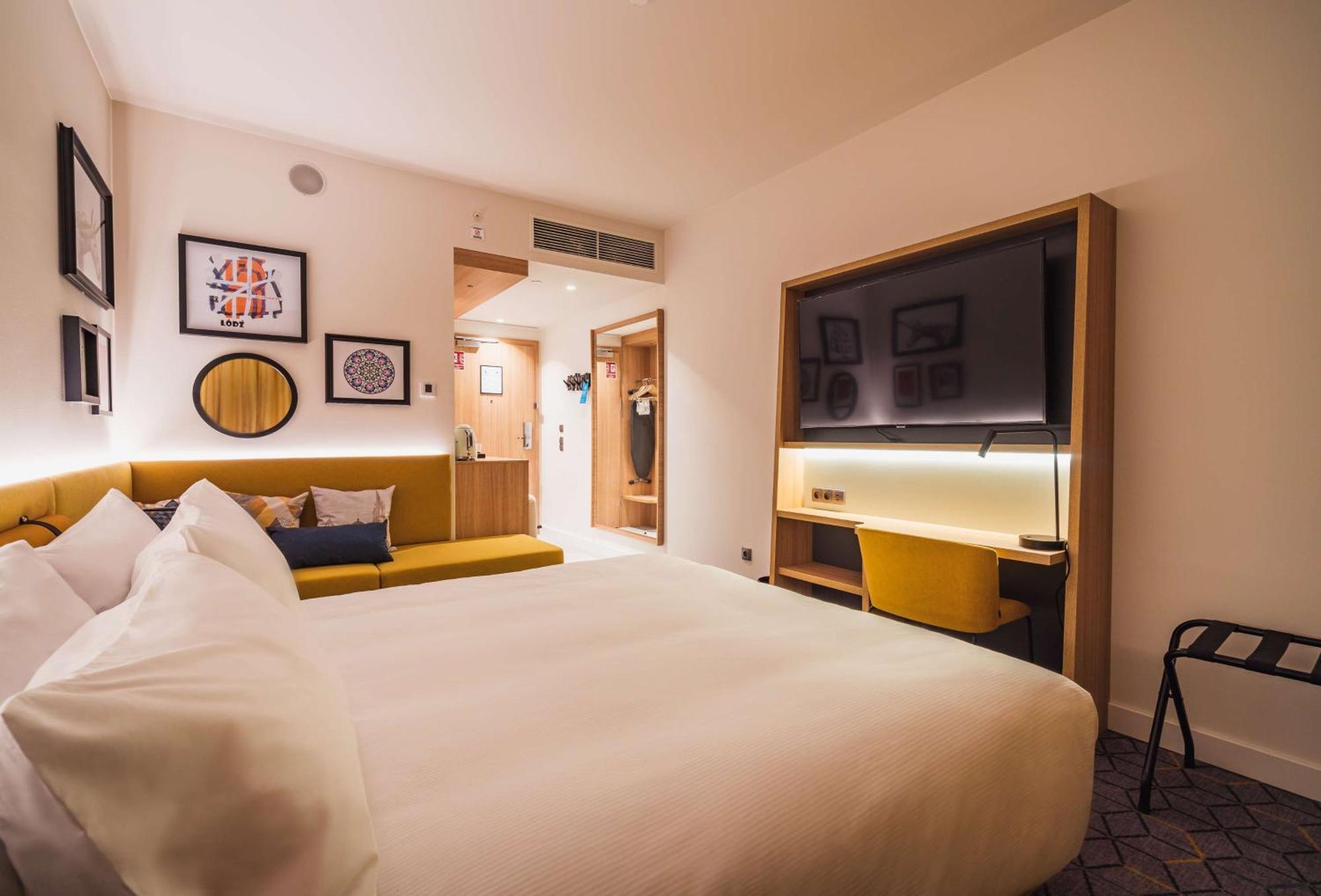 Hampton By Hilton Lodz City Center エクステリア 写真