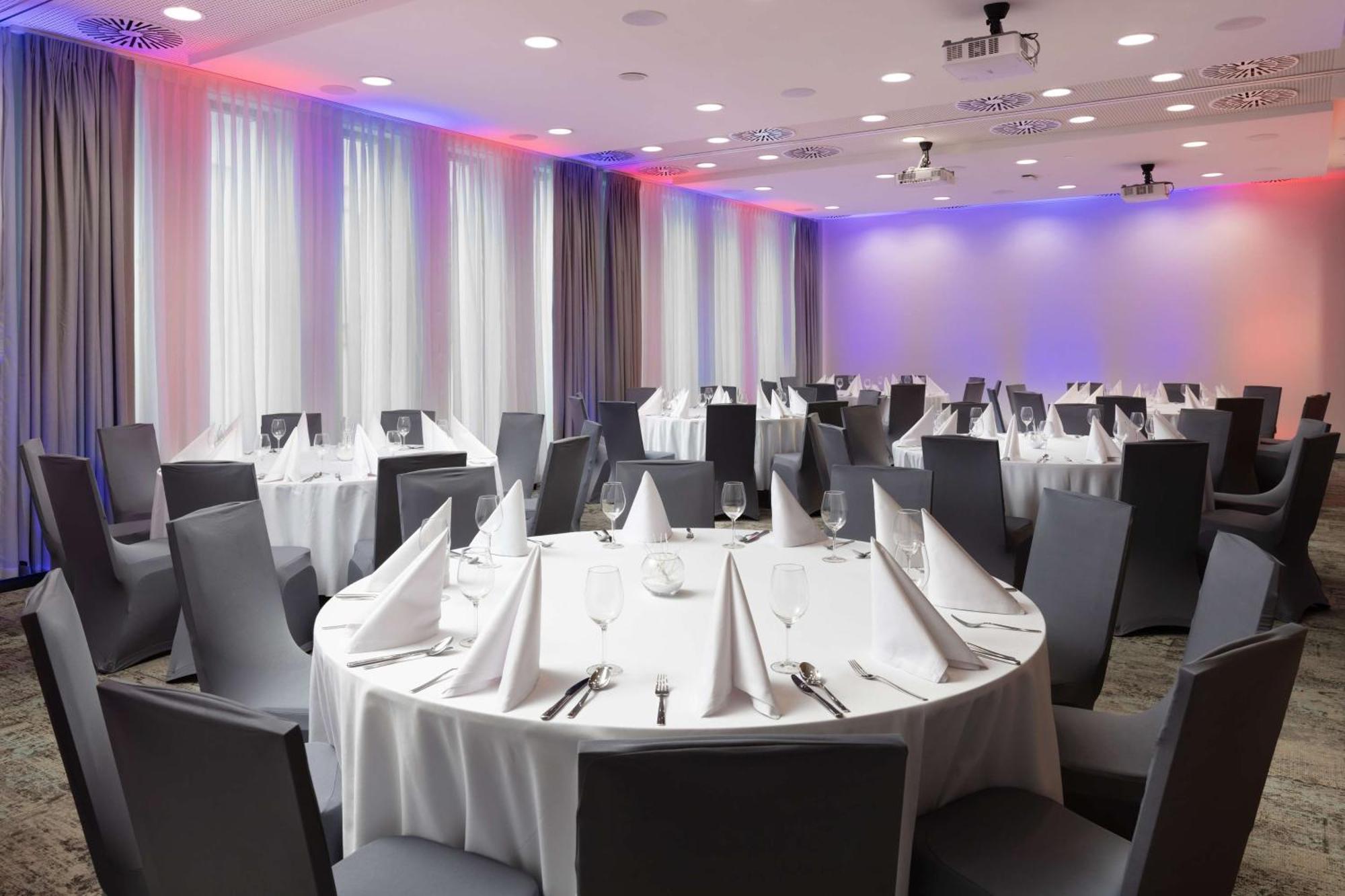 Hampton By Hilton Lodz City Center エクステリア 写真
