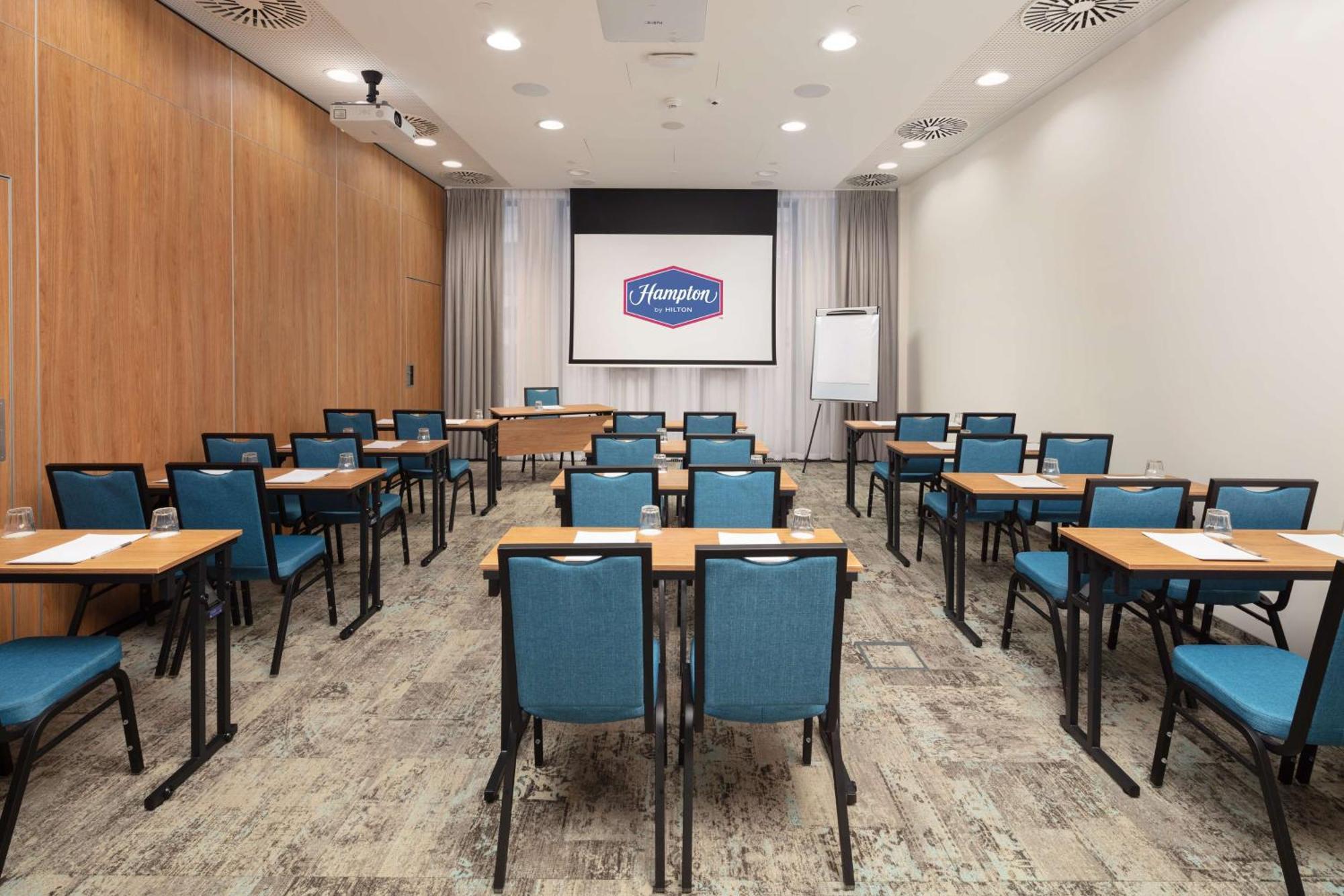Hampton By Hilton Lodz City Center エクステリア 写真