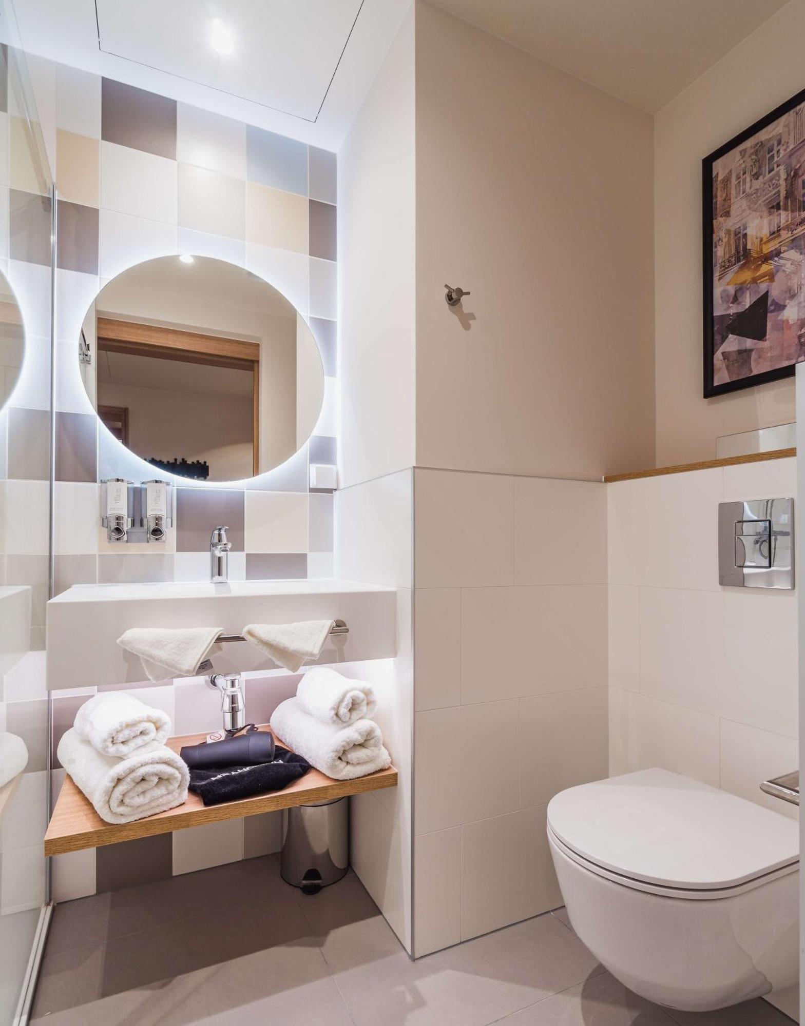 Hampton By Hilton Lodz City Center エクステリア 写真